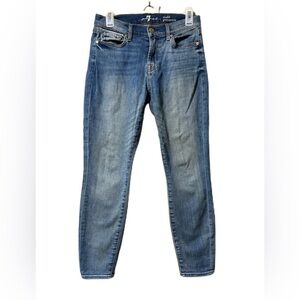 7 for all mankind jeans Size 27  Ankle Genevieve Low Rise Lightwash